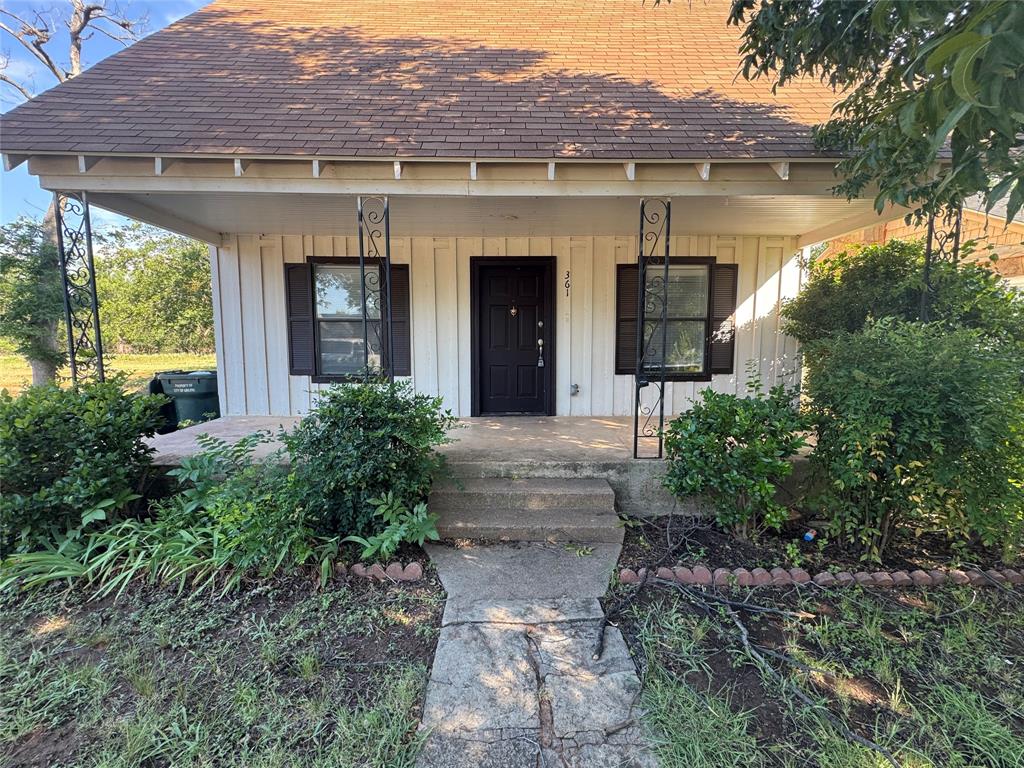 361 College Drive — photo