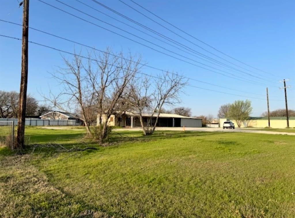1530 E Reno Road — photo