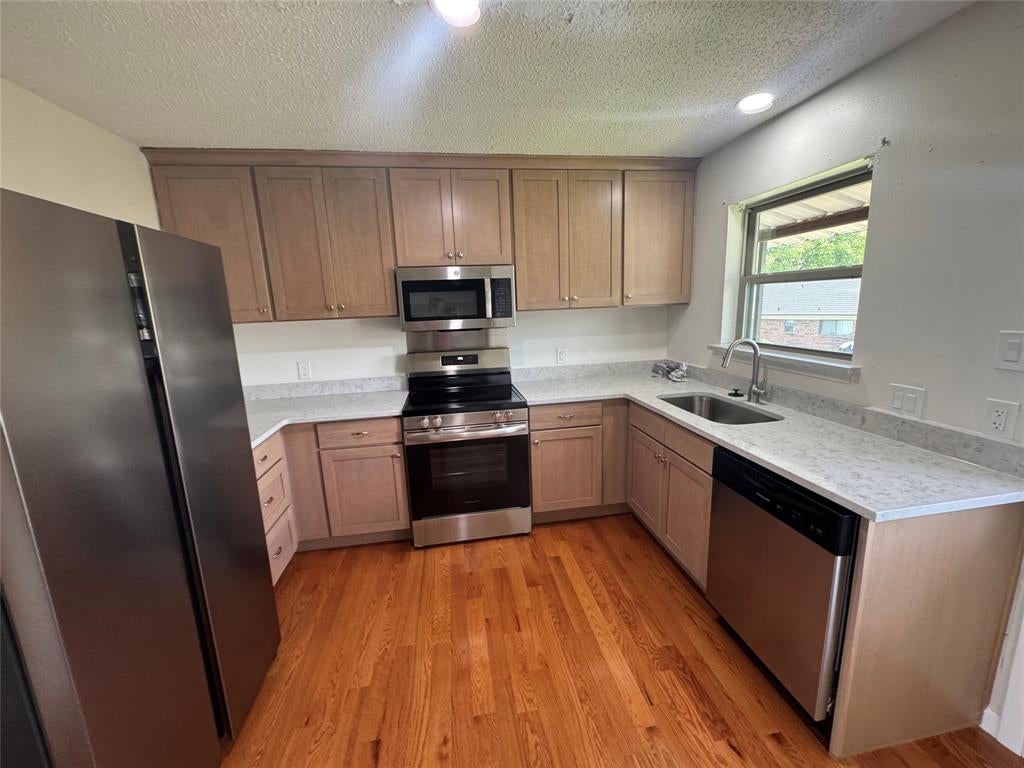 9519-D Westpark Drive — photo