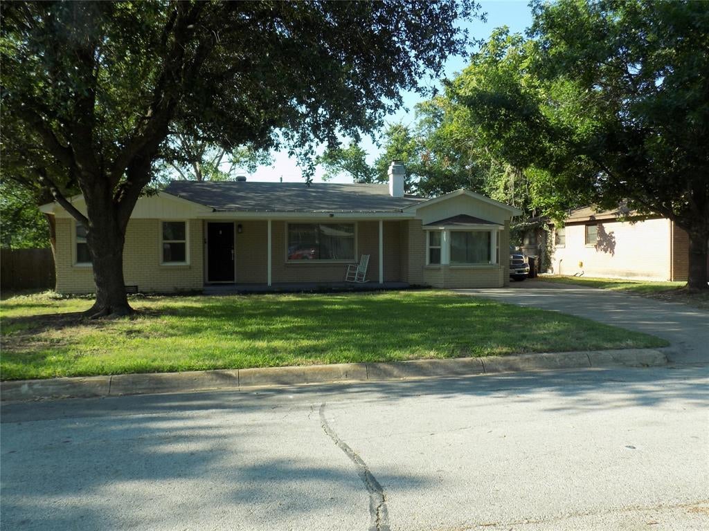 7821 Hood Street — photo