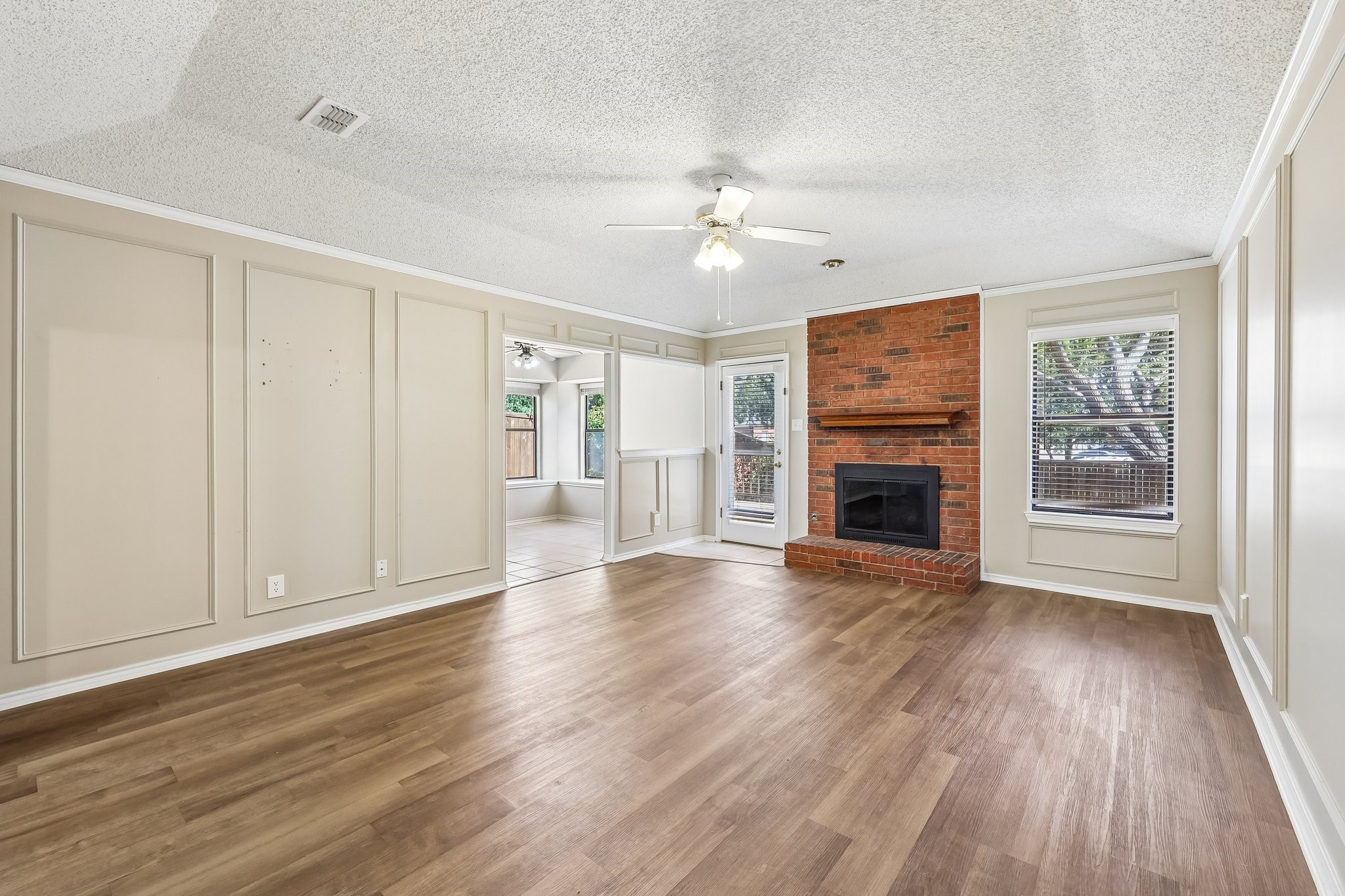 3211 Brookview Drive, Corinth, TX 76210 — photo 2