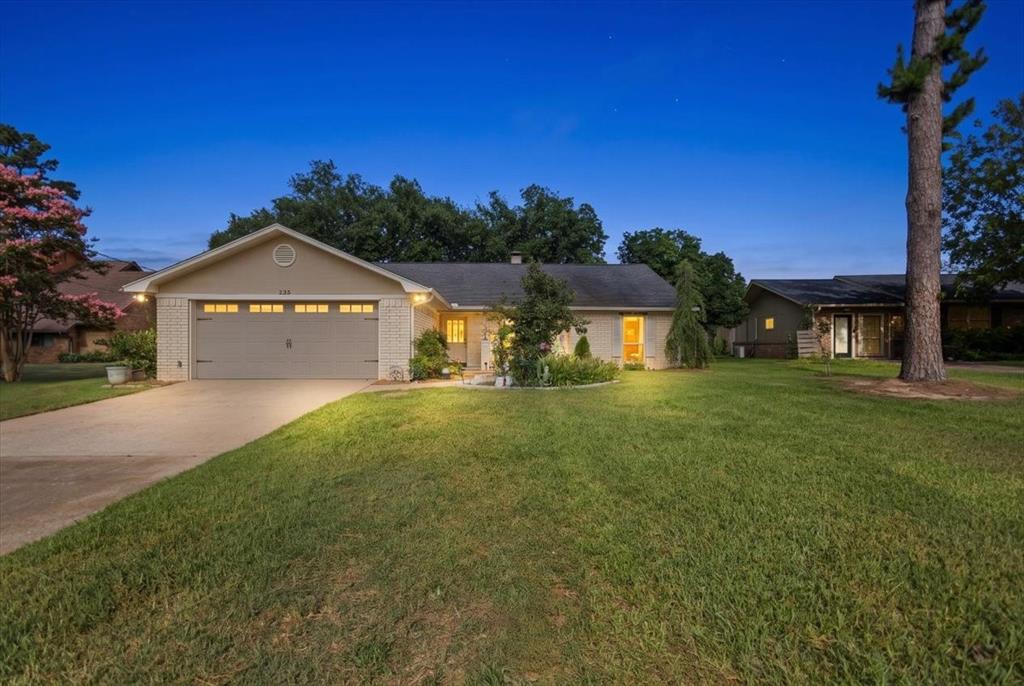 235 Fairlawn Drive — photo