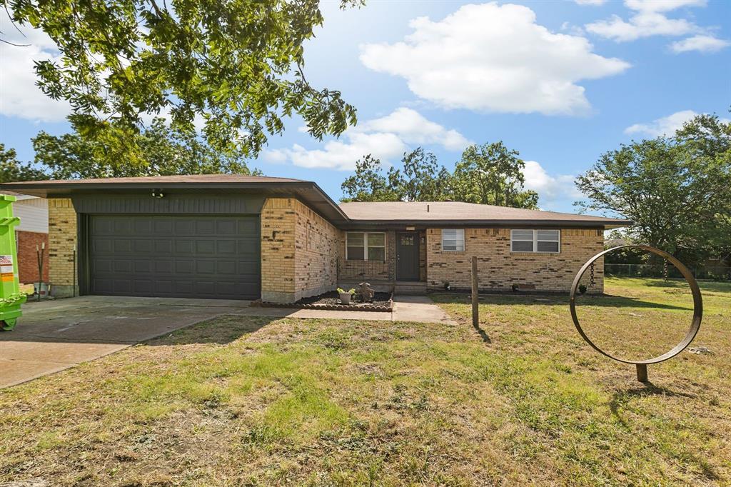 609 S Farmington Road — photo