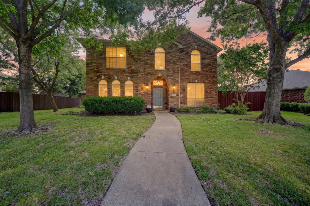 905 Hampstead Drive — photo