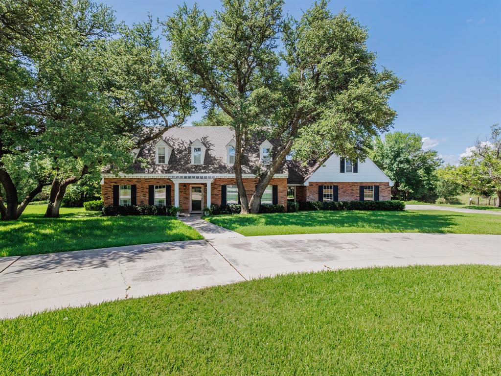 4501 River Oaks Drive — photo