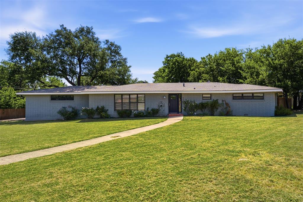 627 Bellaire Drive — photo