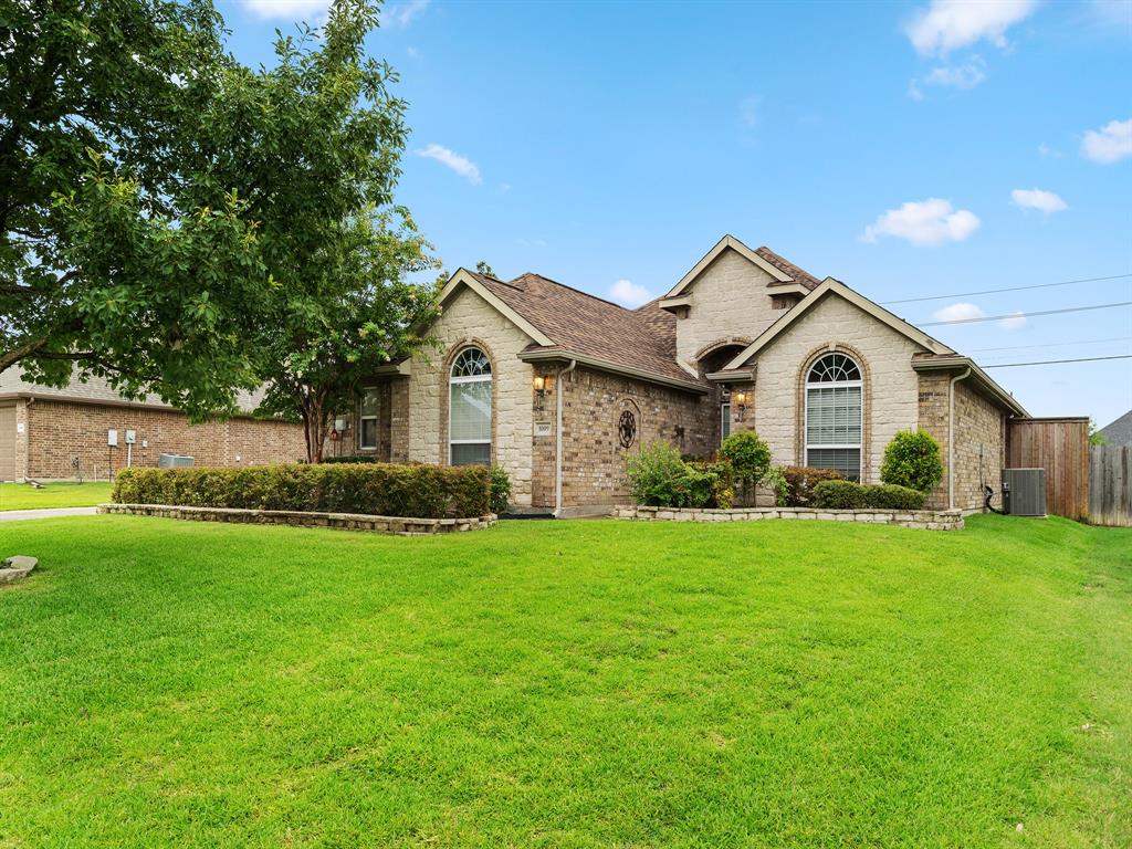 1009 Ethan Drive — photo