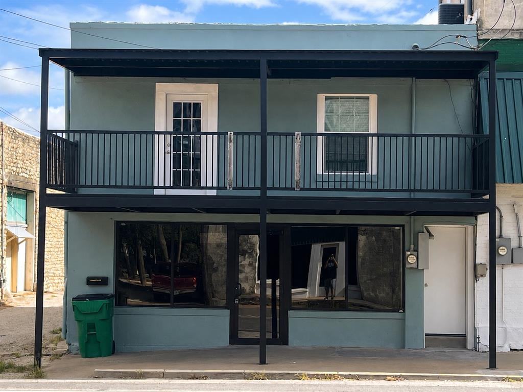 112 W Blackjack Street — photo