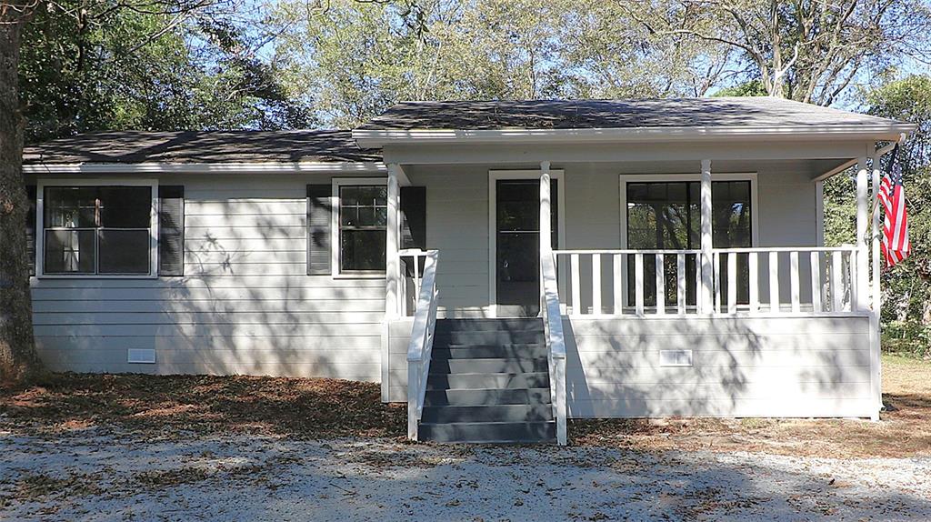 708 Ellington Street — photo