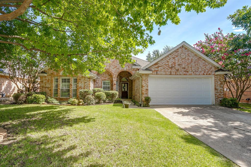 14 Zachary Court — photo