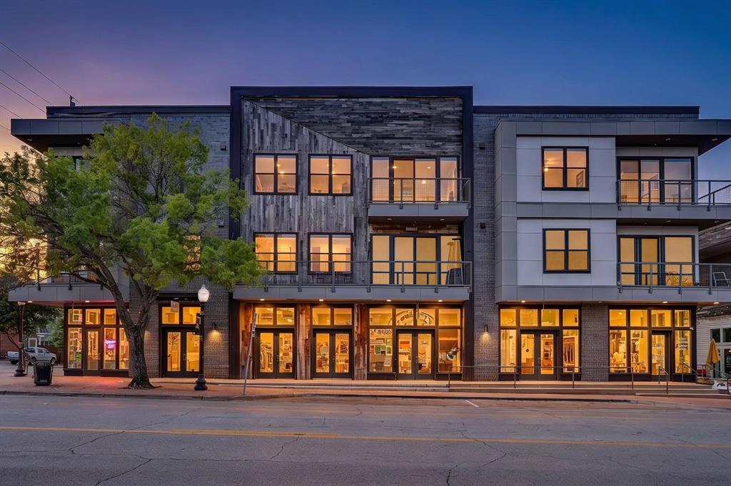 1455 W Magnolia Avenue 203 — photo