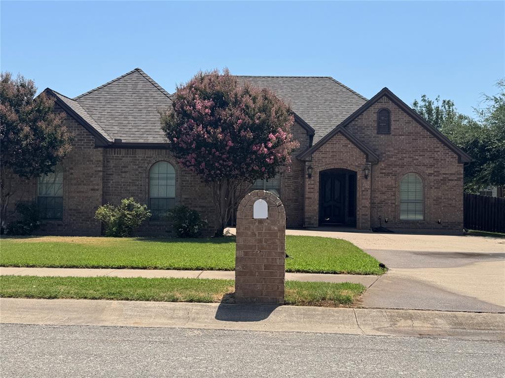 1403 Hickory Drive — photo