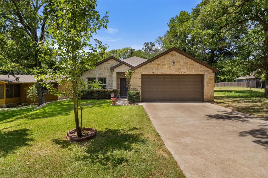 816 Elmo Drive — photo