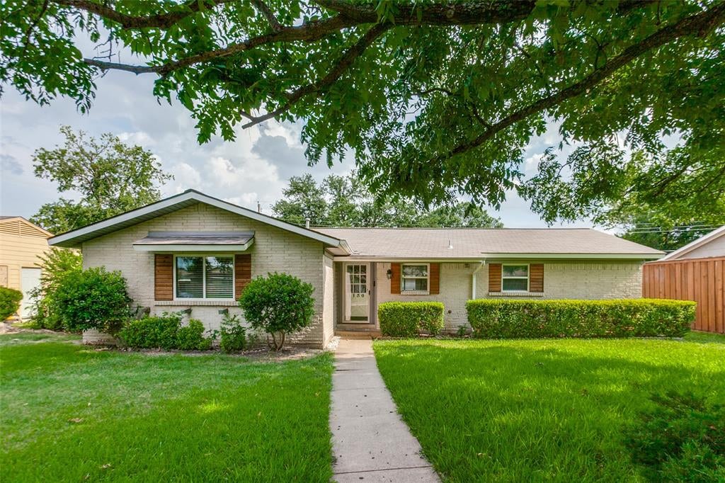 1130 Larkspur Drive — photo