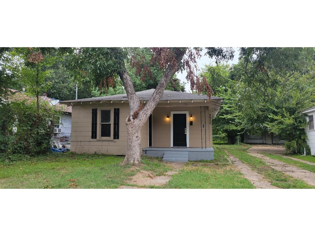 2930 Regent Street — photo