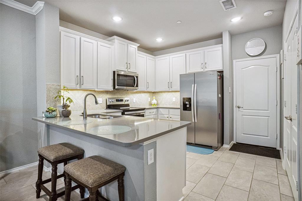3432 Becker Drive — photo