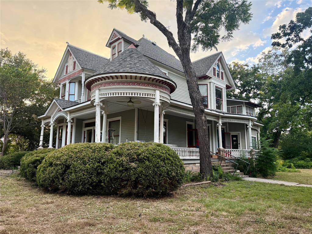221 E Bridge Street — photo