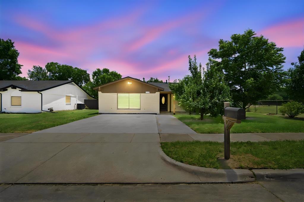 5420 Galway Lane — photo