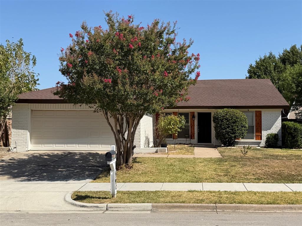 6637 Redbud Drive — photo