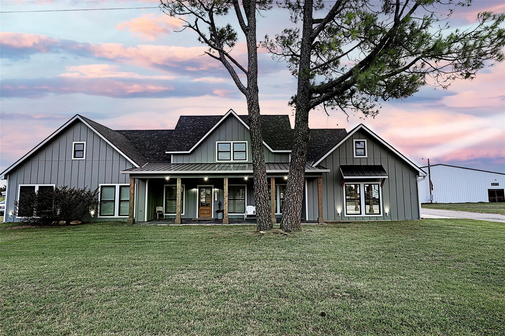 6591 FM 1758 — photo