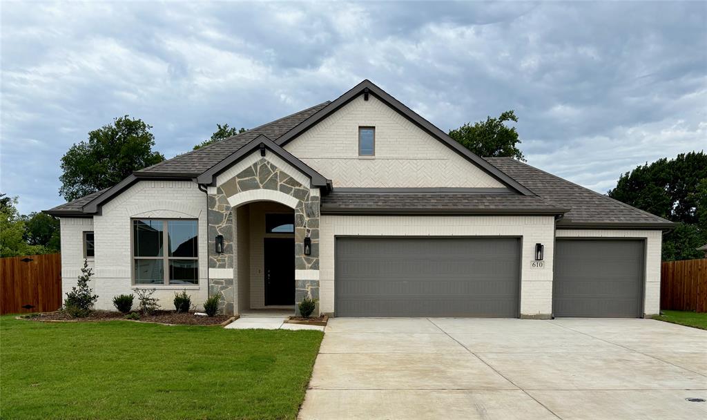 610 Kyle Drive — photo