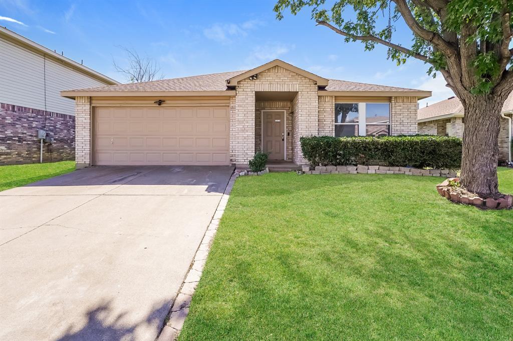 8717 Hunters Creek Drive — photo
