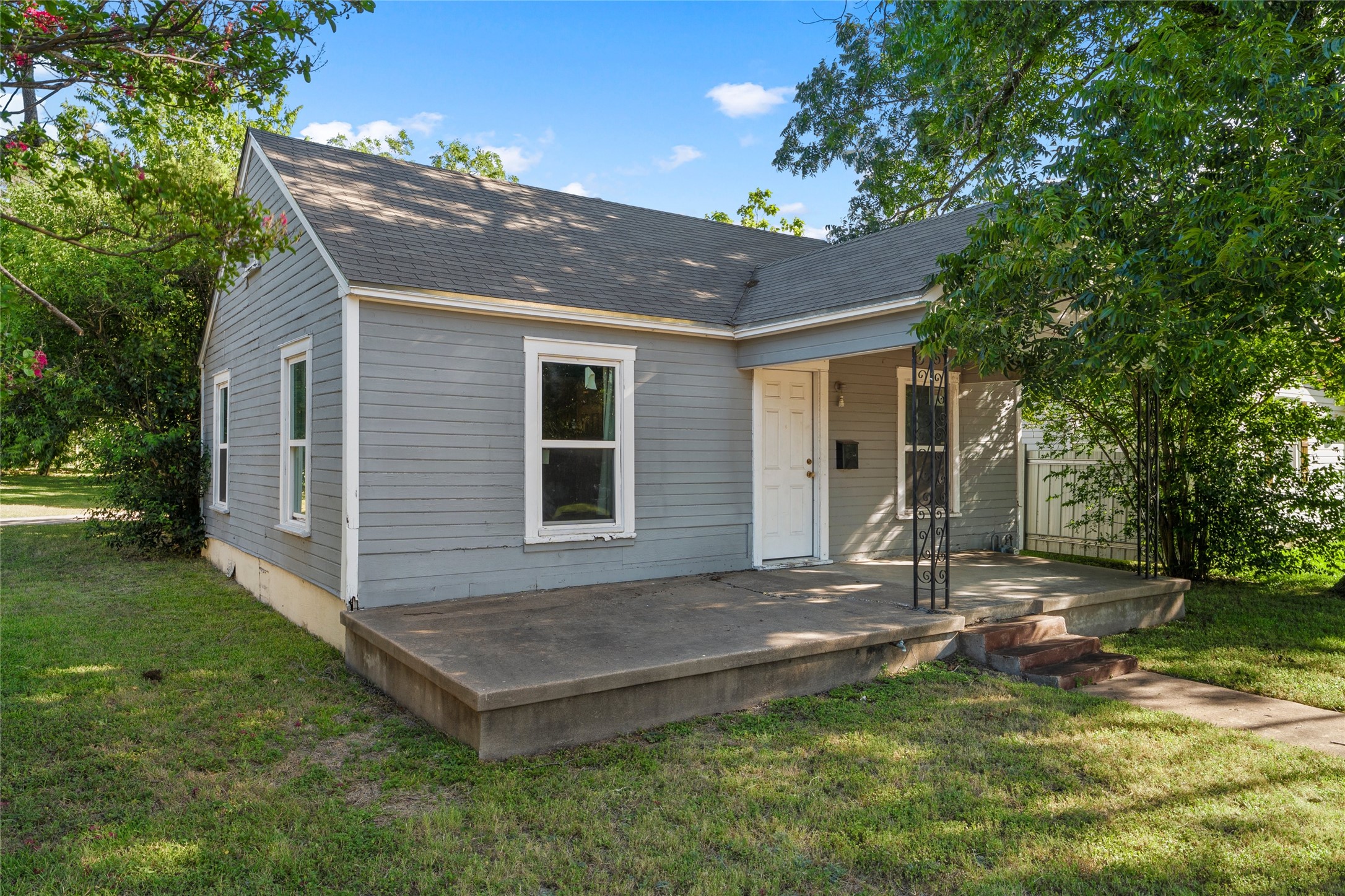 2225 Mitchell Avenue, Waco, TX 76708 — photo 2