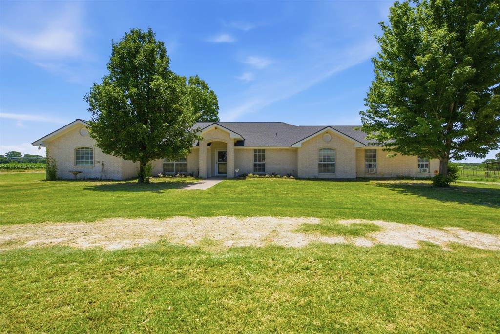 1640 County Road 185 — photo