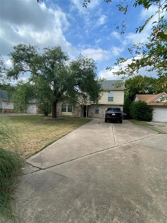 6722 Oriole Court — photo