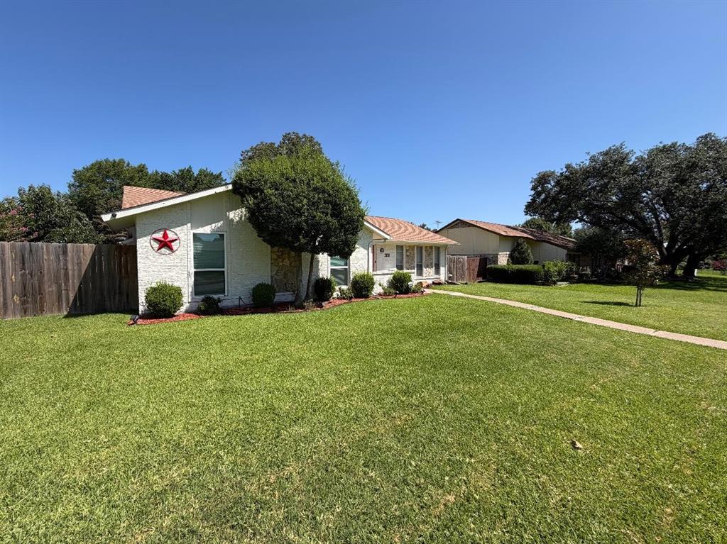 3109 Manchester Drive — photo