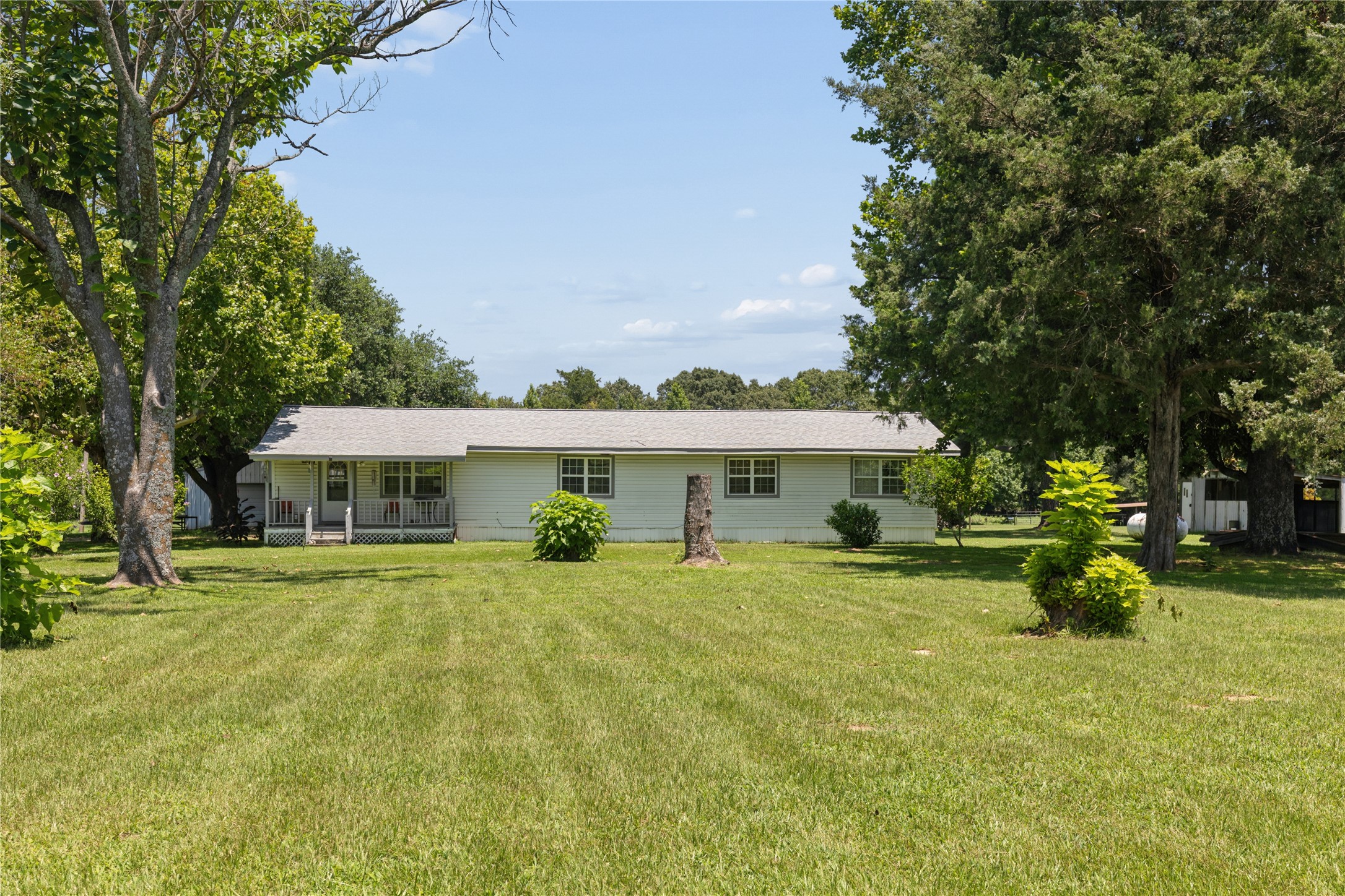 180 County Road 4255 — photo