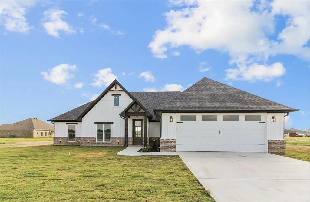 12316 Maplewood Drive — photo