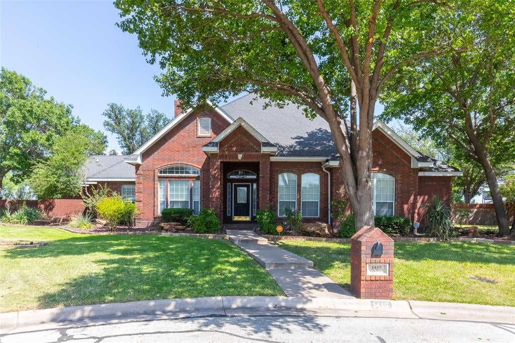1418 Kingwood Circle — photo