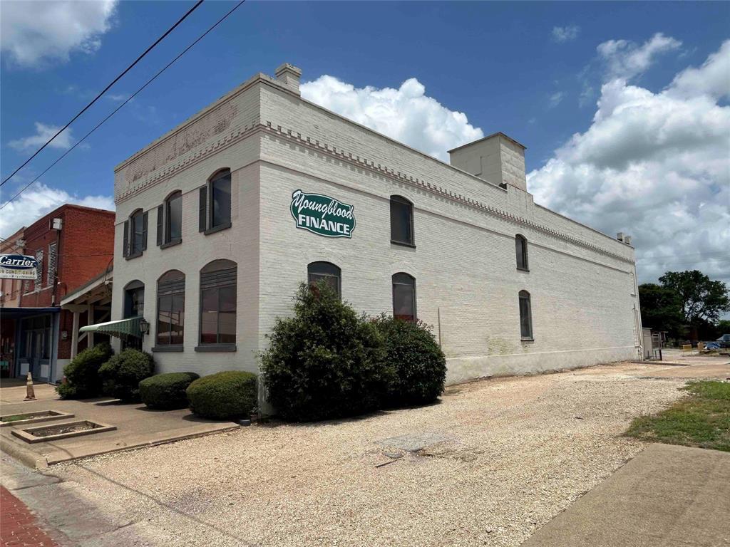 111 N Commerce Street — photo