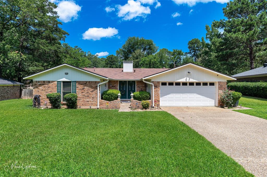 2032 N Kirkwood Drive — photo