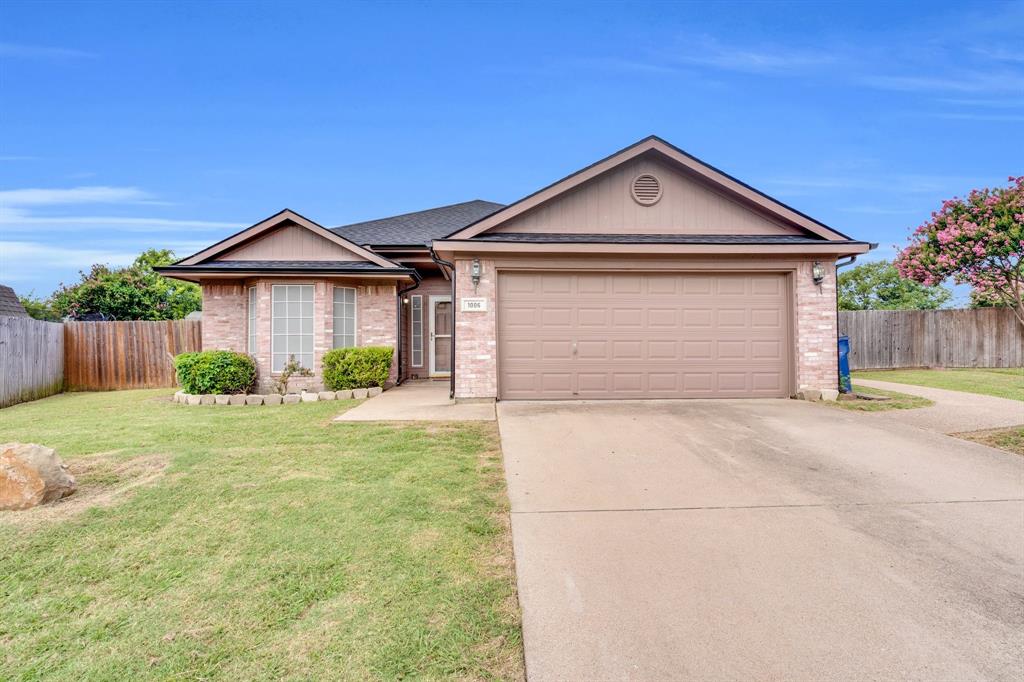 1006 Darren Drive — photo