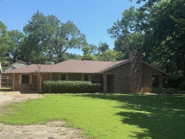 8761 S County Road — photo