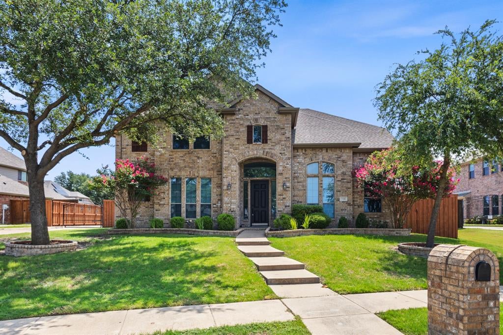 730 Rosewood Drive — photo