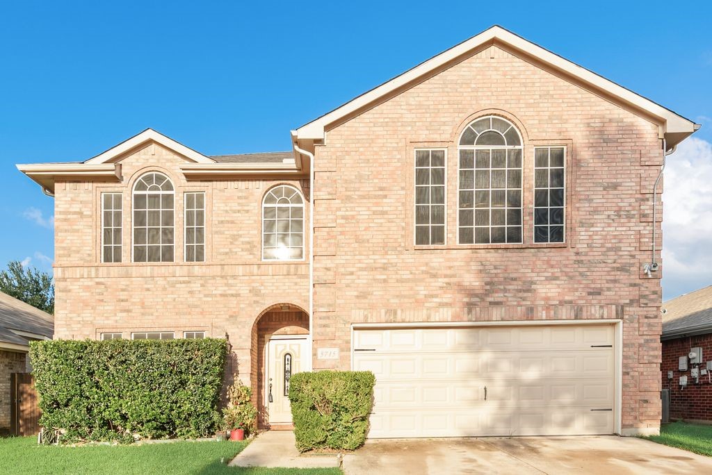 5715 Creekhollow Drive — photo