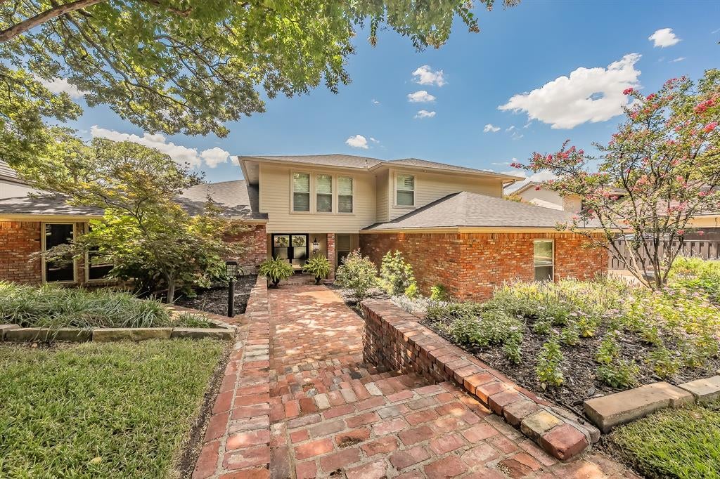 1406 Riverview Drive — photo