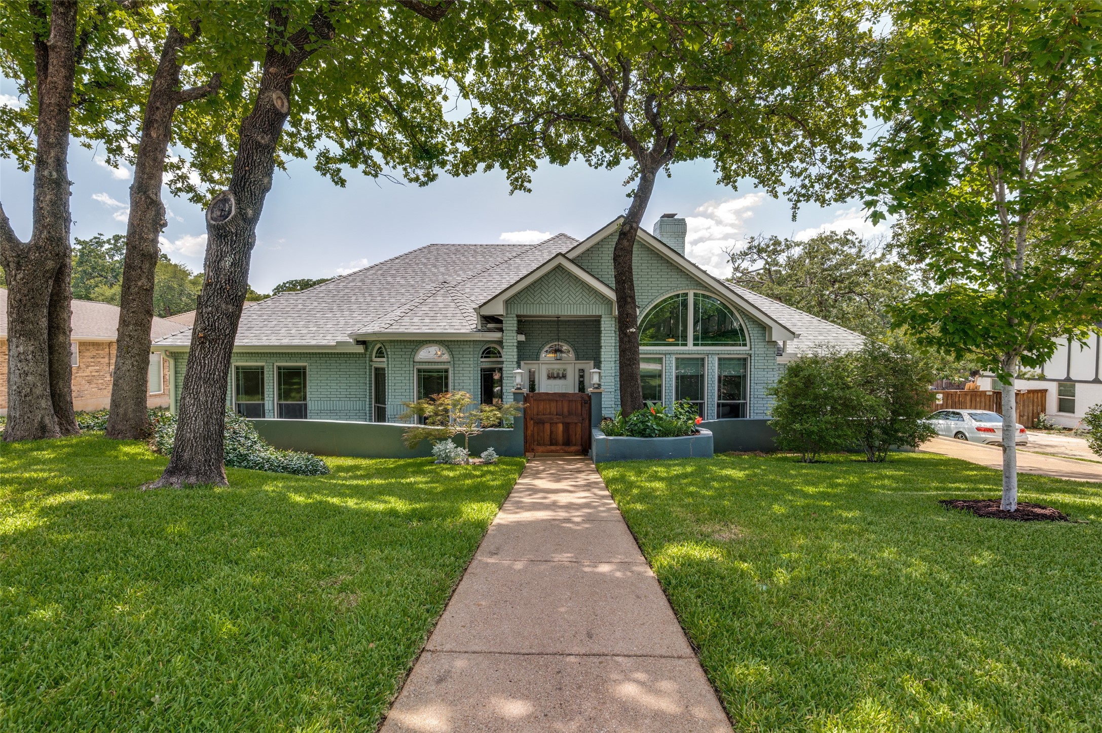 2708 Monarch Drive — photo