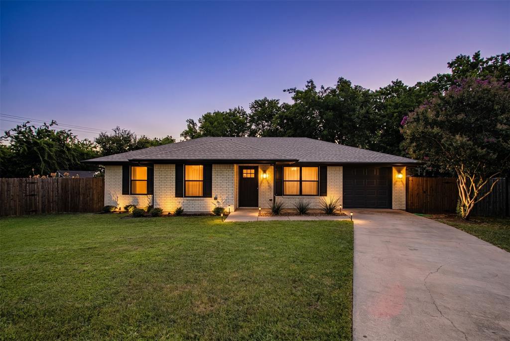 815 Steve Ct — photo