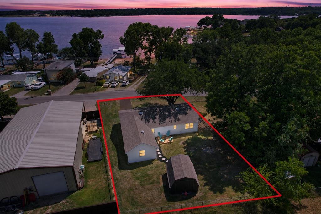1624 E Lake Drive — photo