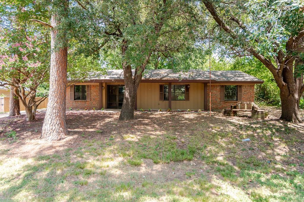 611 Cain Street — photo
