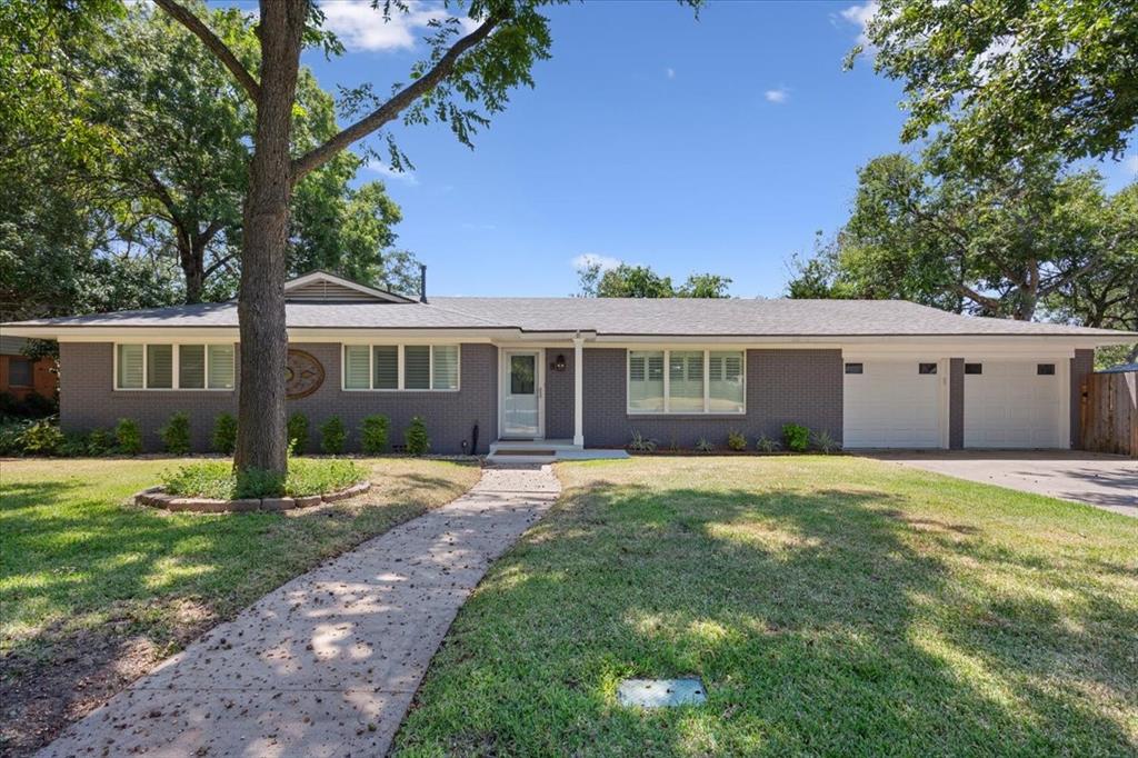 2432 Skyline Drive — photo