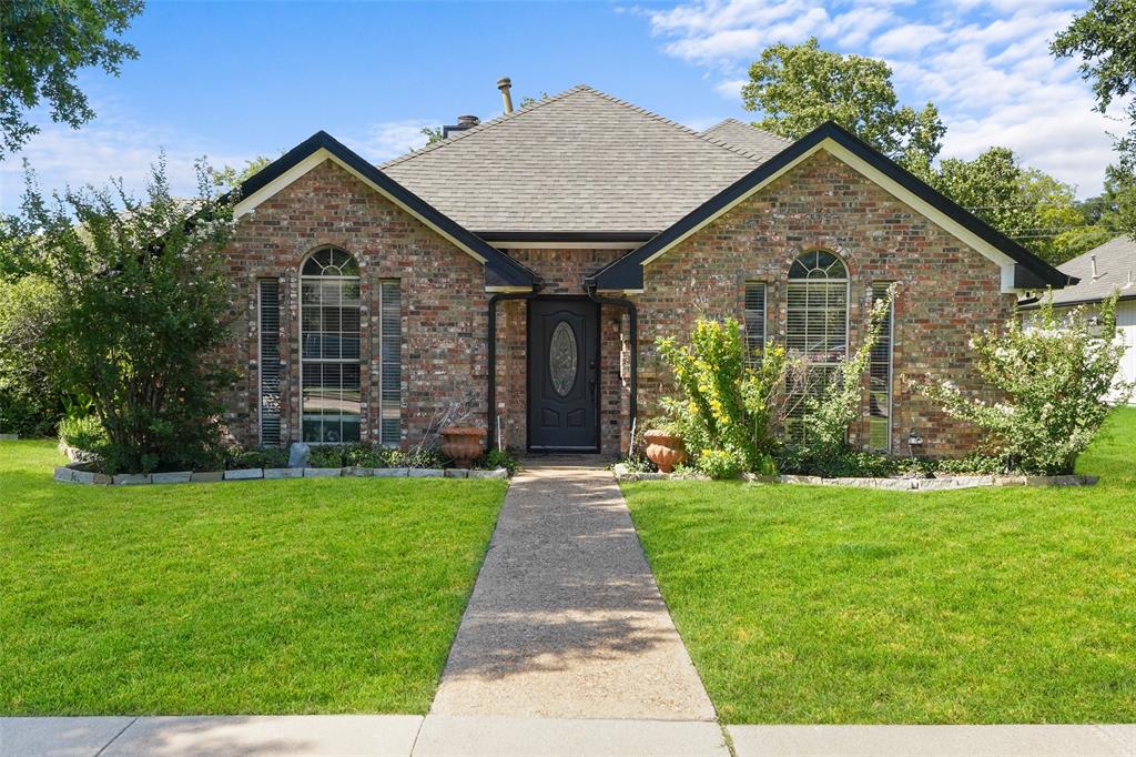 1220 Dentonshire Drive — photo