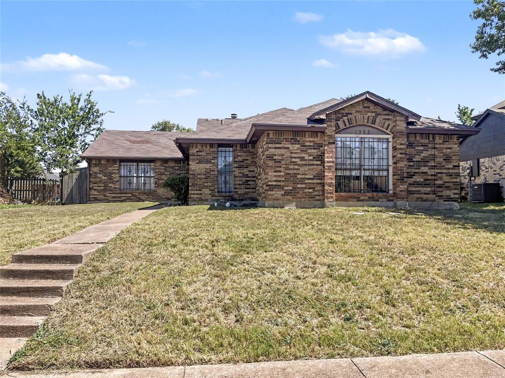 1353 Southridge Drive — photo