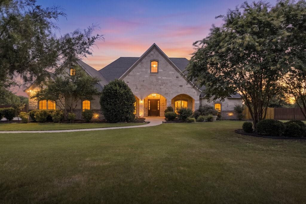 1320 N Creek Circle — photo