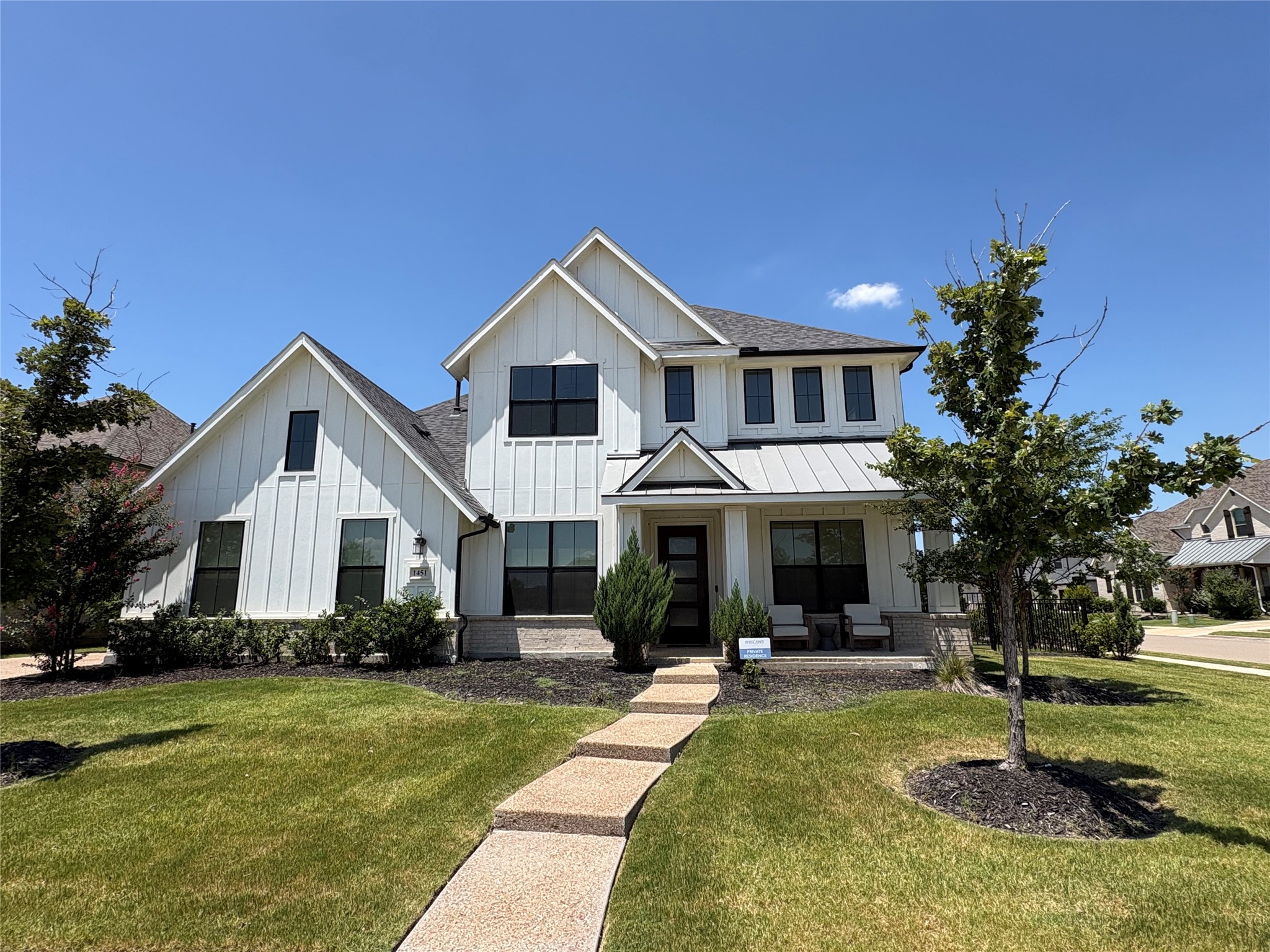 1451 Maplewood Drive — photo