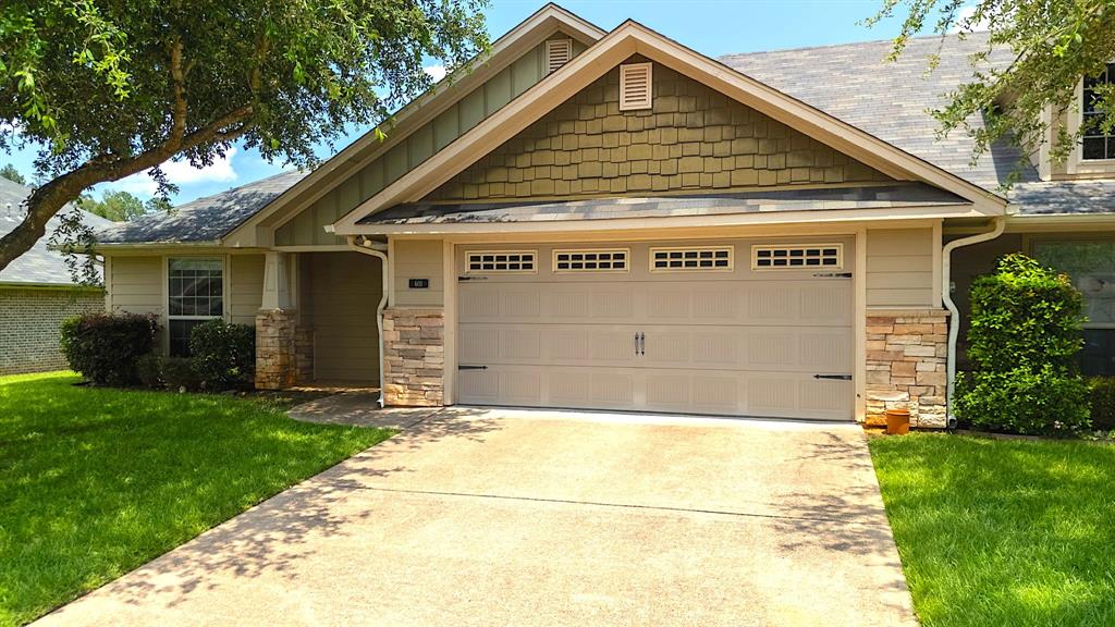421 W Cumberland Road 601 — photo